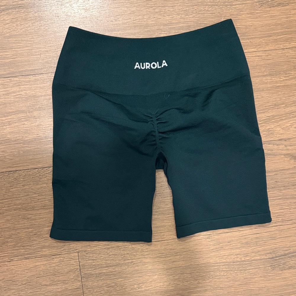 Aurola Women's High-Waist forest green Bike Shorts